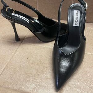 Steve Madden Elegant Black Pointed Heels